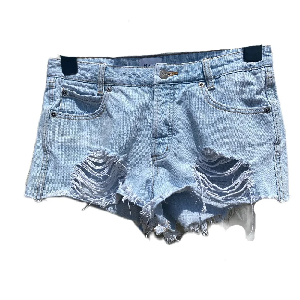 RVCA boyfriend jean shorts light wash denim button fly 26
